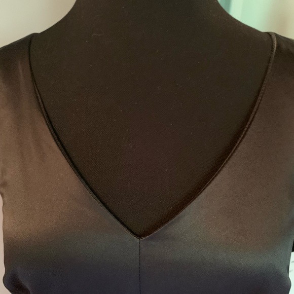 Black satin v-neck fit and flare sleeveless long dress. NWT - Picture 3 of 9